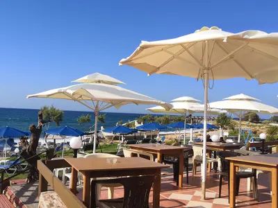 Blue Sea Tavern - Photo 1