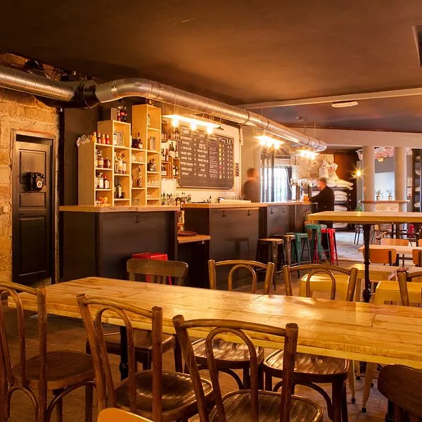 Bar du vieux port - Photo 1