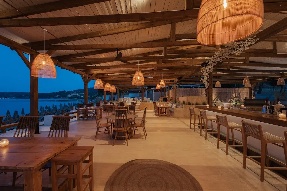 Navagos Beach Bar - Photo 4