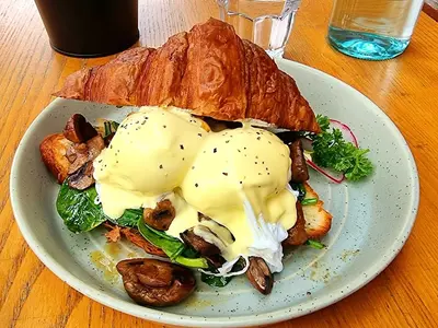 Cafe 18 - Photo 1