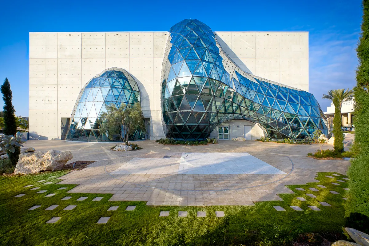 Salvador Dalí Museum - Photo 4