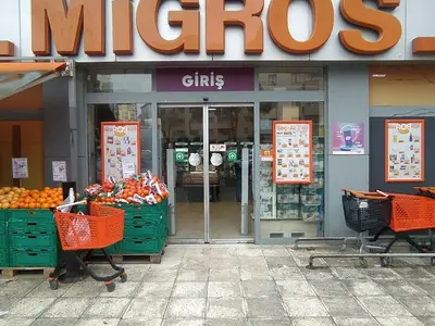 Migros - Photo 1