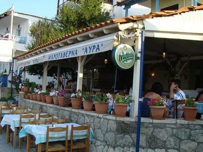 Avra - Photo 3