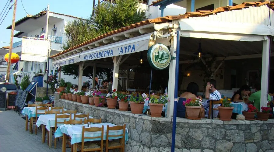 Avra - Photo 3