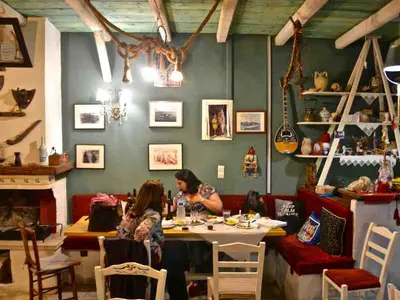 Costa Rica Restaurant - Photo 2