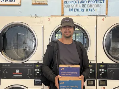 Laundry Center - Photo 3
