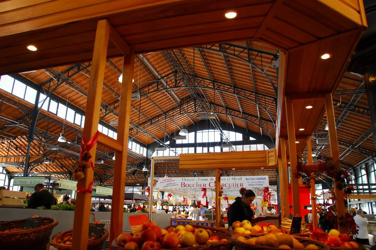 Marché de Fontenoy-Le-Château - Photo 1