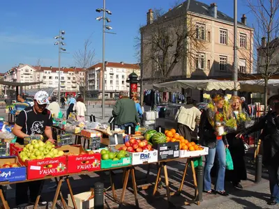 Marché de Fontenoy-Le-Château - Photo 3