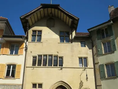 Hôtel de Ville - Photo 3
