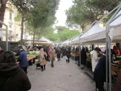 Mercato Ortofrutticolo Giornaliero - Photo 1