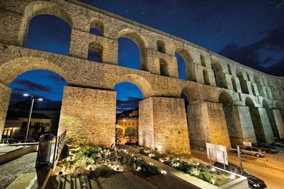 Kavala Aqueduct (The Arches) - Photo 2