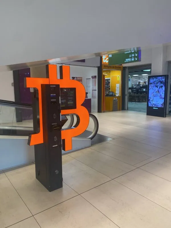 Bitcoin ATM - Shitcoins.club - Photo 4