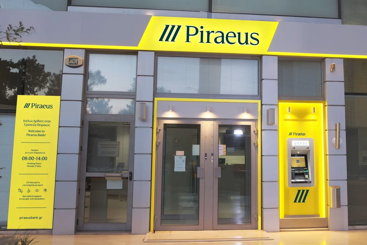 Piraeus Bank - Photo 2