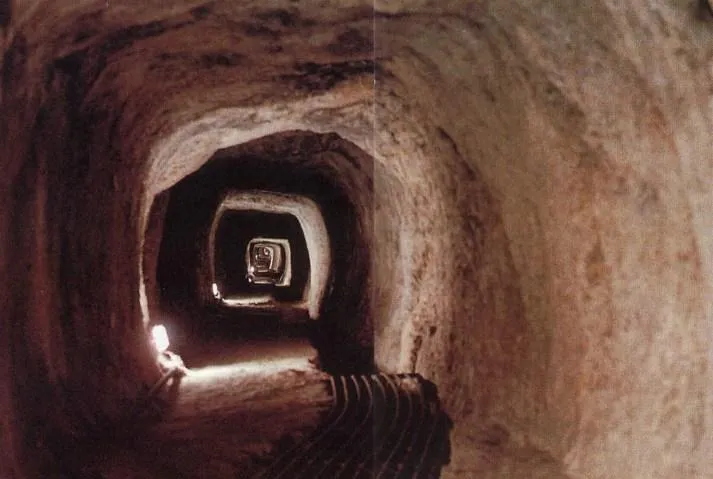 Túnnel of Eupalinos - Photo 2