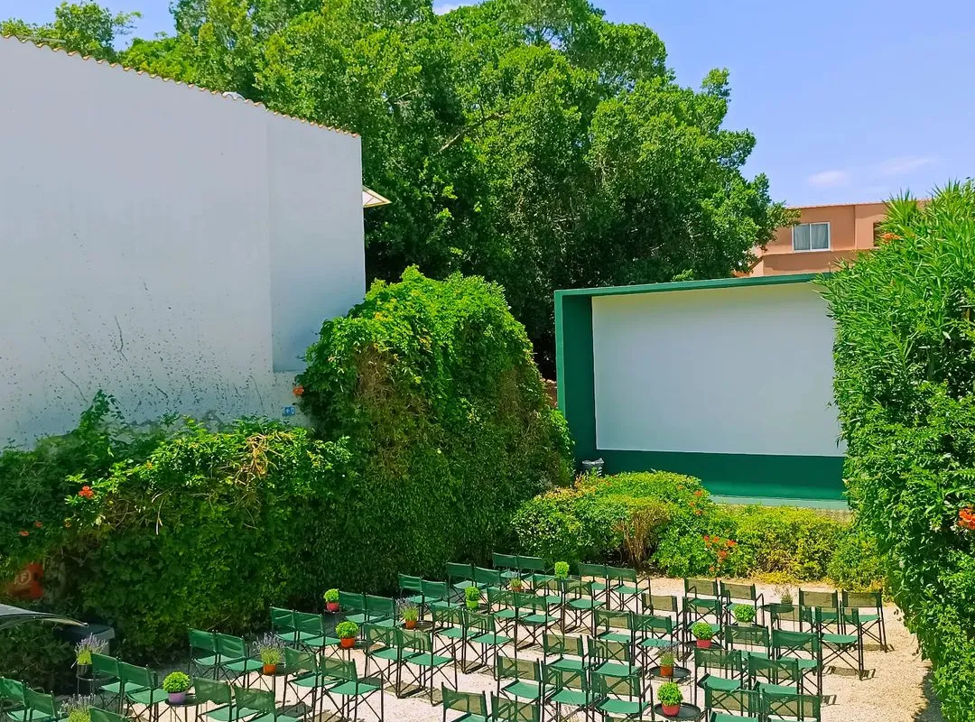 Cine Akrogiali - Photo 1