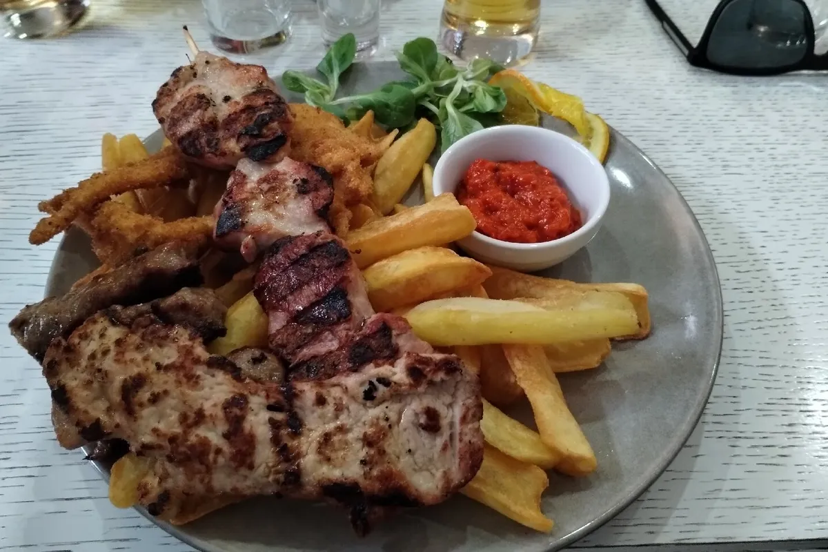 Grill Crni - Photo 2