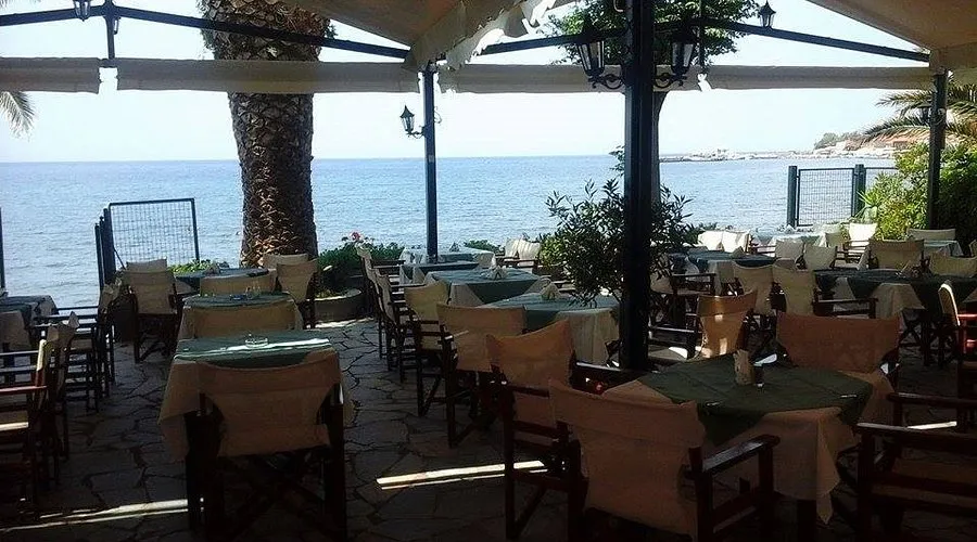 Triena - Photo 1