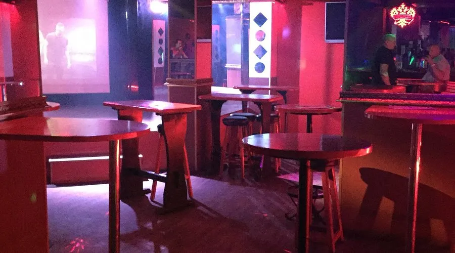 Murphy's Dance Bar - Photo 1