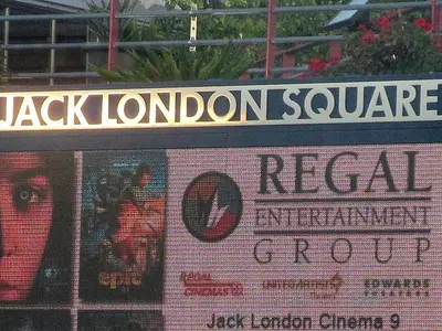 Regal Cinemas 9 Jack London Square - Photo 3