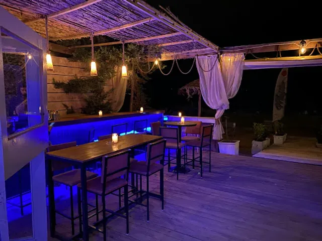 Ritsi Beach Coffee Bar - Photo 1