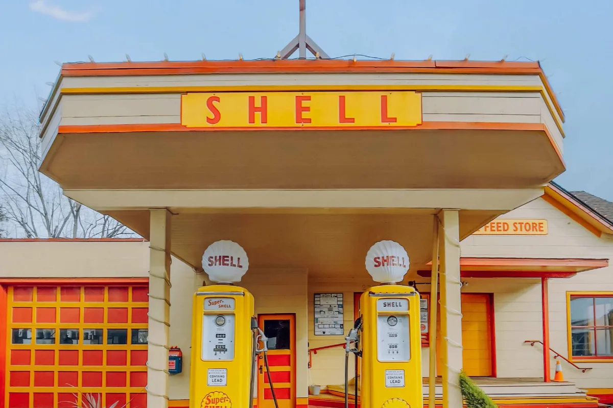 SHELL - Photo 2