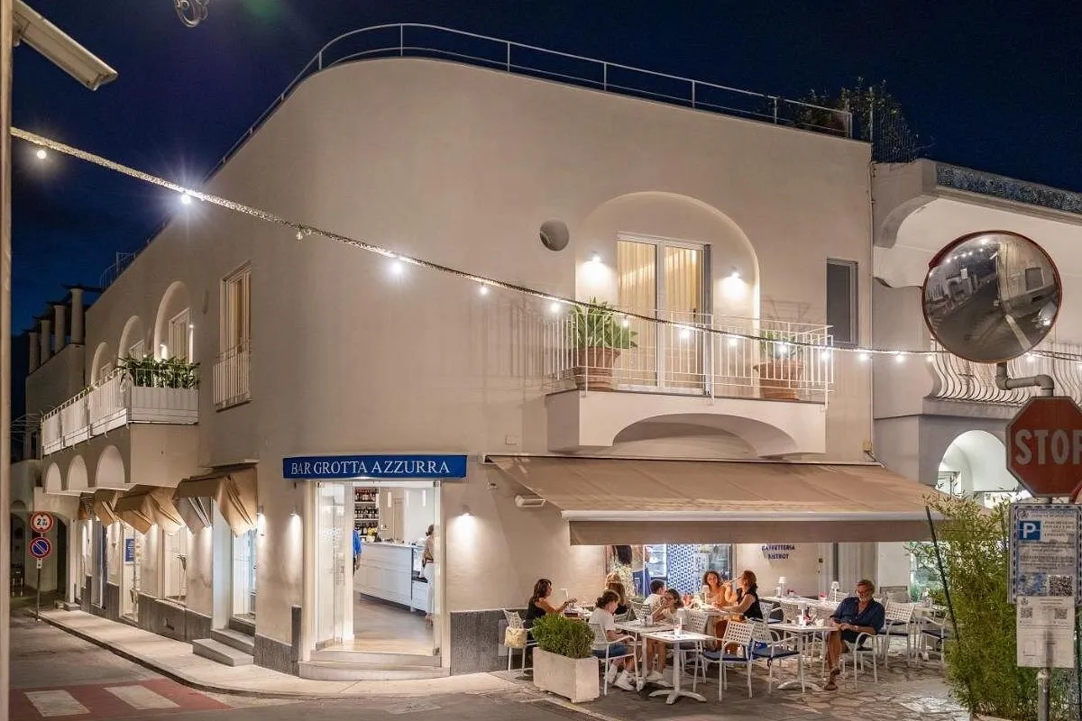 Bar Grotta Azzura - Photo 2