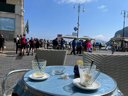 Bar Grotta Azzura - Photo 1