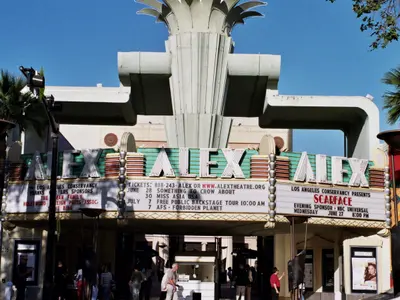 Alex - Photo 2