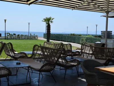 Peñarrubia Lounge - Photo 4