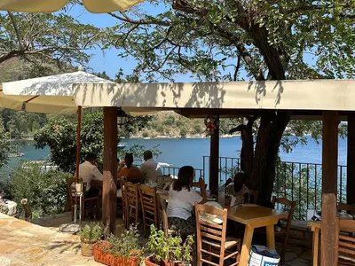 Taverna Kouloura - Photo 1