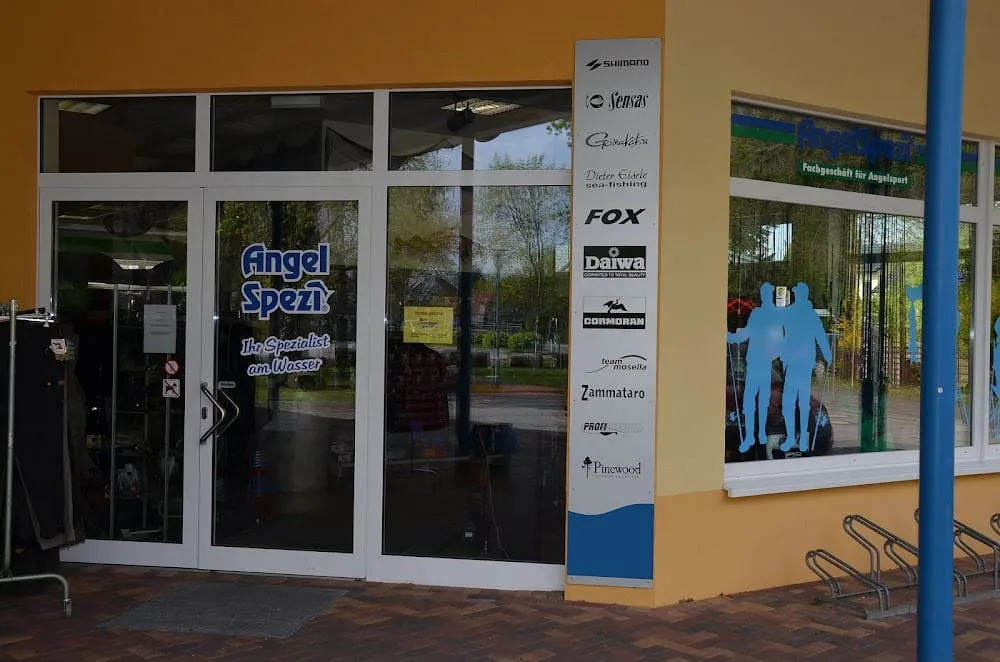 AngelSpezi - Photo 1
