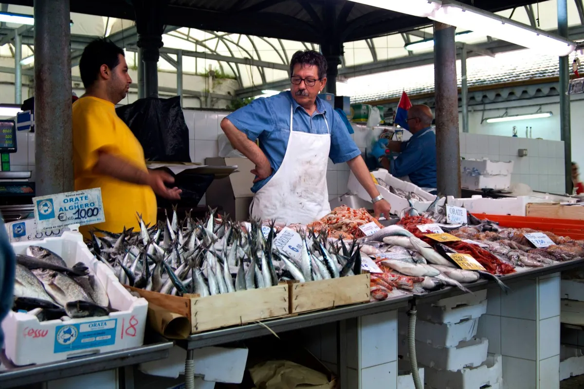 Mercato del primo pescato - Photo 3