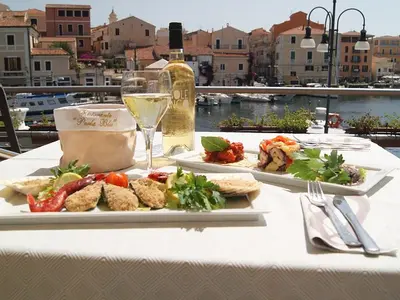 Pizzeria Ristorante Perla Blu - Photo 2