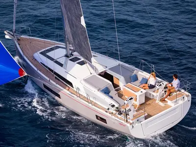 Vernicos Yachts - Photo 2