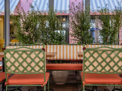 Flybridge Cafe - Photo 3