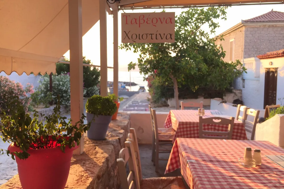 Taverna Christina - Photo 1