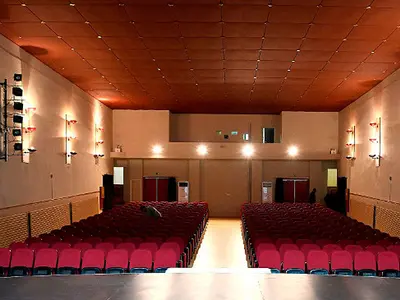 Melina Mercouri Theatre - Photo 4