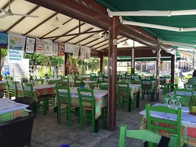 Taverna Maza - Photo 3