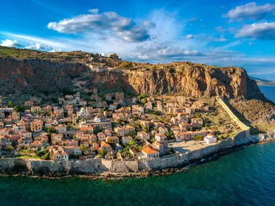 P. Trayforos - Photo 3