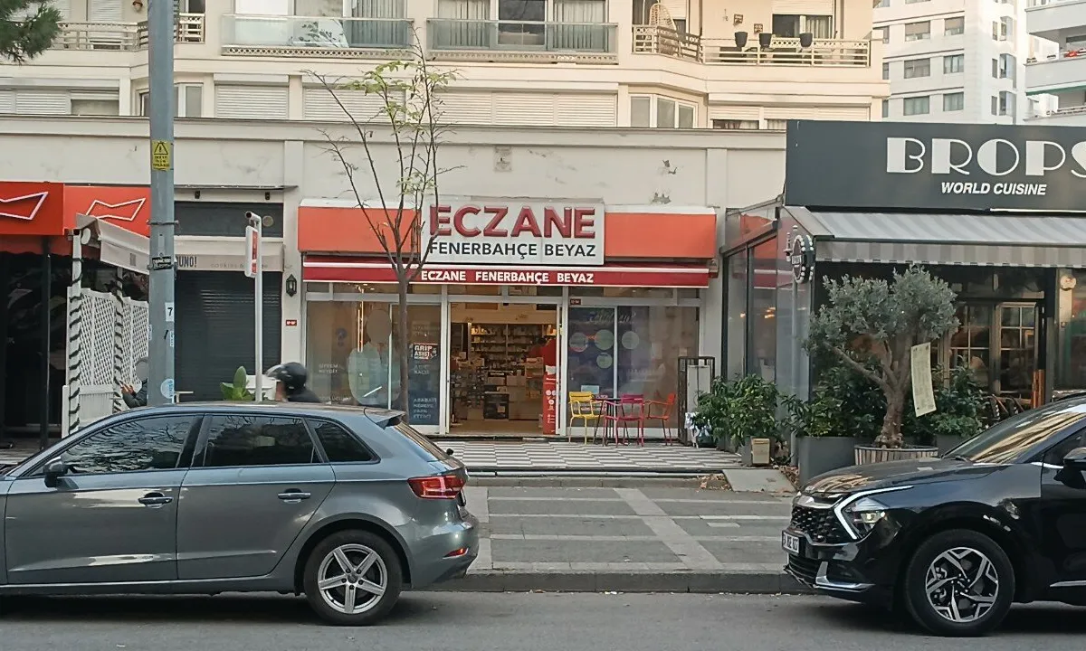 Eczane Fenerbahçe Beyaz - Photo 1