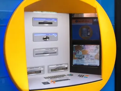 Caixabank - Photo 2