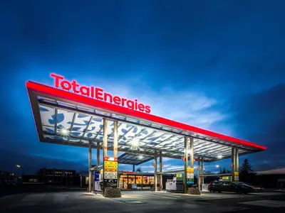 Total - Photo 2