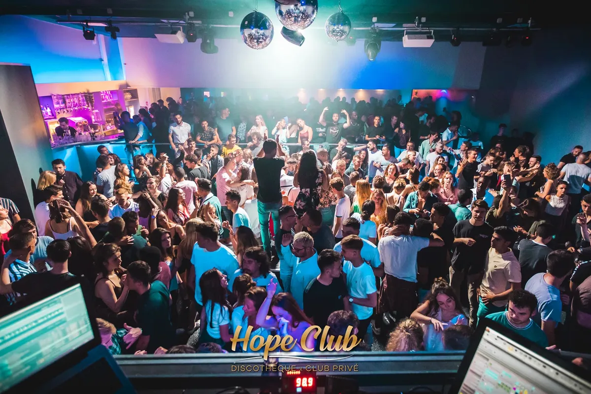 Hope Club Discothèque - Photo 1