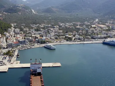 Port Station - Photo 2