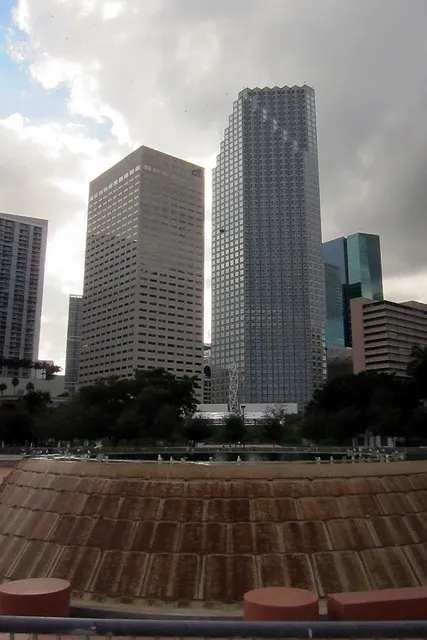 Mildred and Claude Pepper Fountain - Photo 3