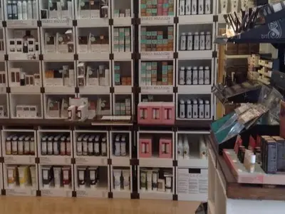 Korres Pharmacy - Photo 2