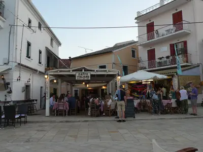 Cafe Italiano - Photo 1