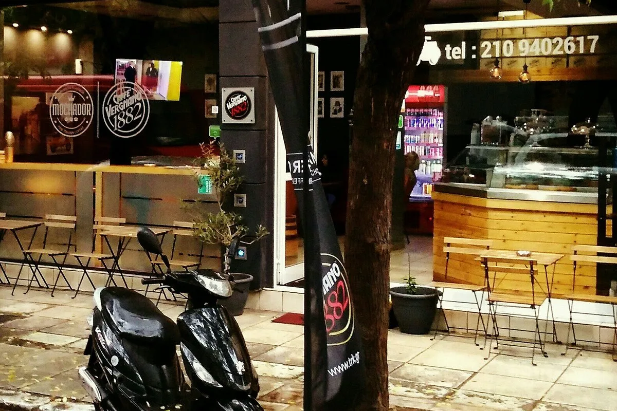 MOKADOR Cafe - Photo 2
