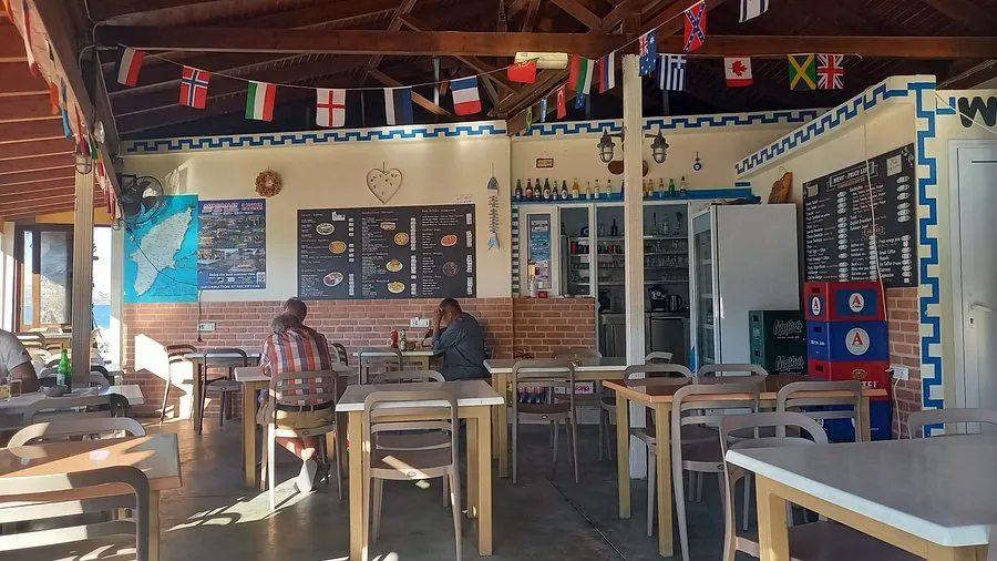 Stama Restaurant - Photo 1