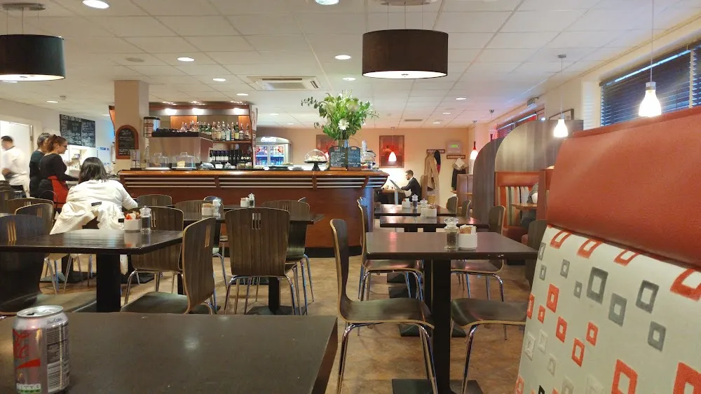 D'lish - Photo 2
